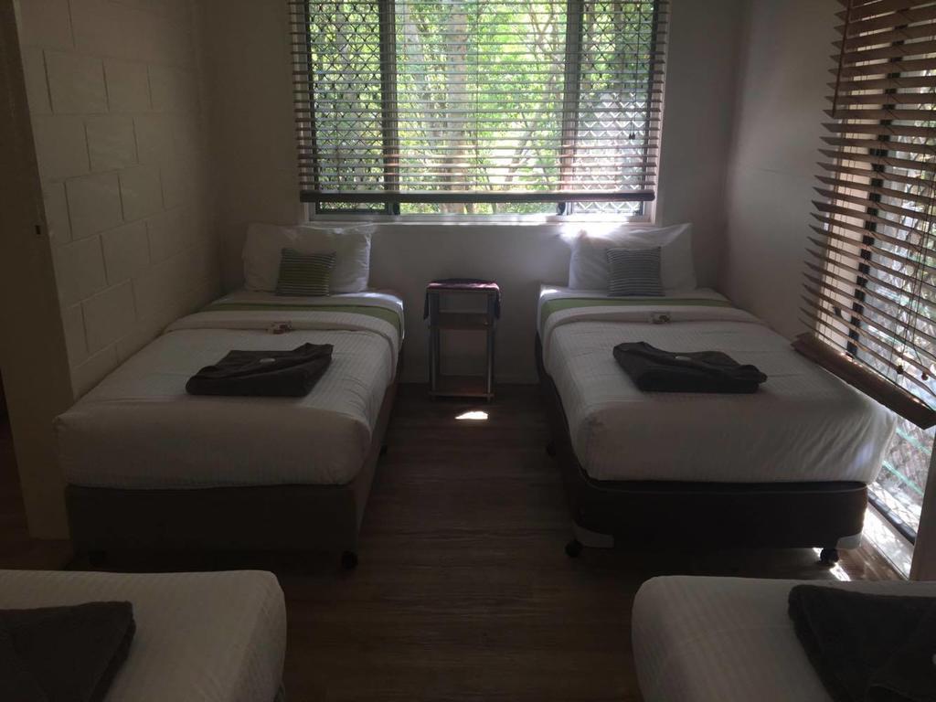 Mapleton Cabins & Caravan Park Ngoại thất bức ảnh
