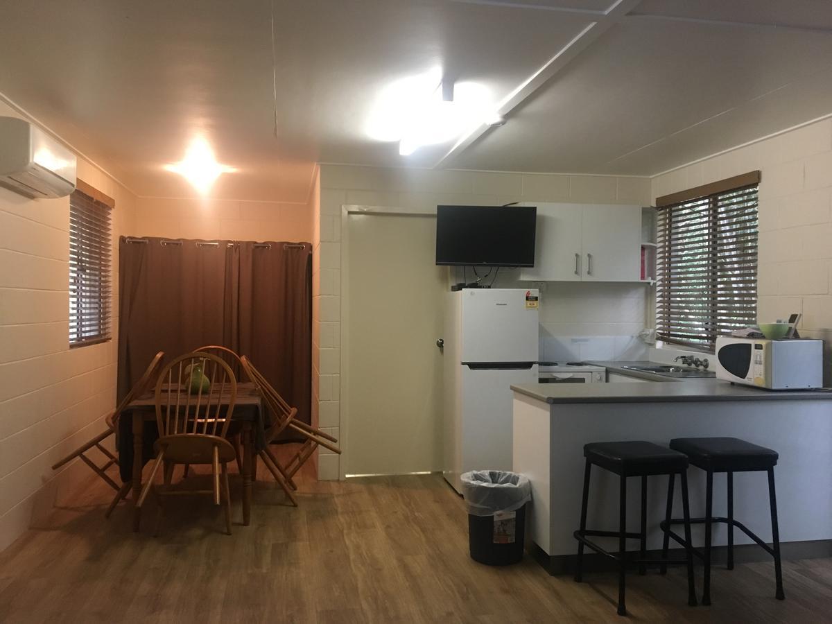 Mapleton Cabins & Caravan Park Ngoại thất bức ảnh